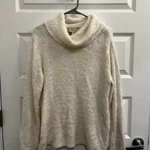 Fuzzy / shimmering turtle beach sweater